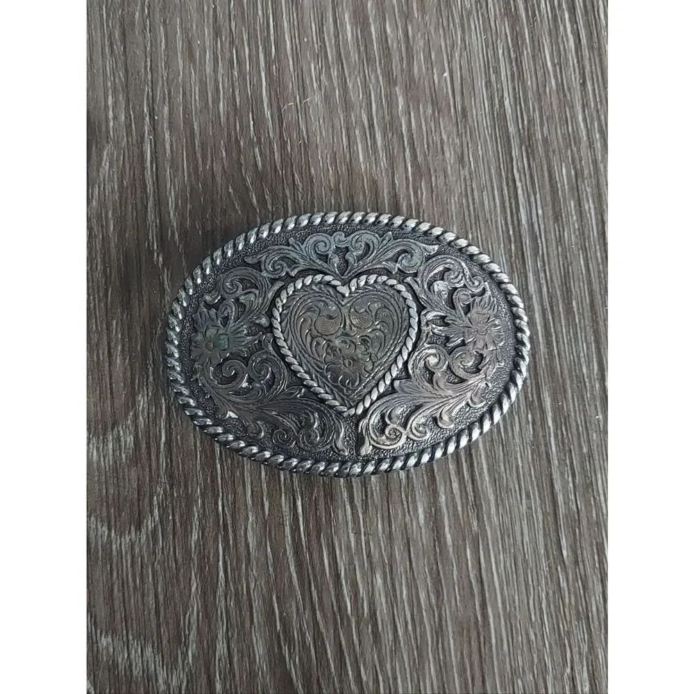 Ornate Heart Engraved Oval Belt Buckle - Silver Tone